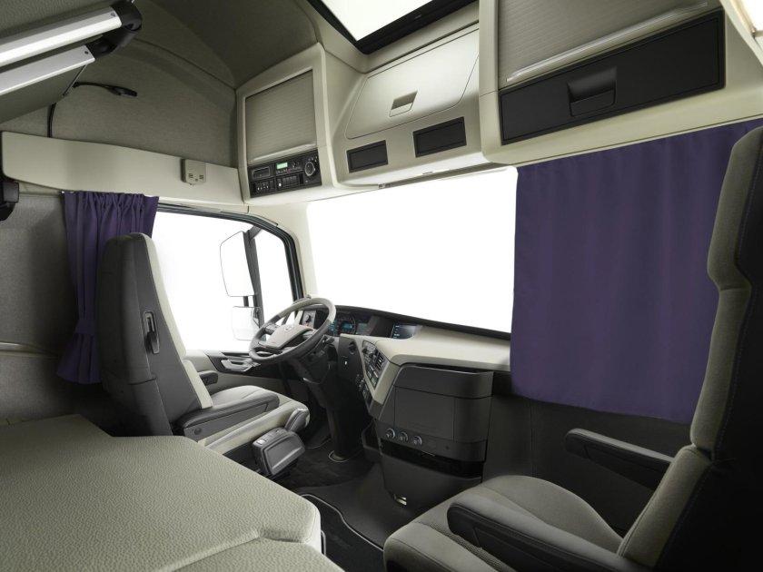 Volvo FH 540 XL Interior