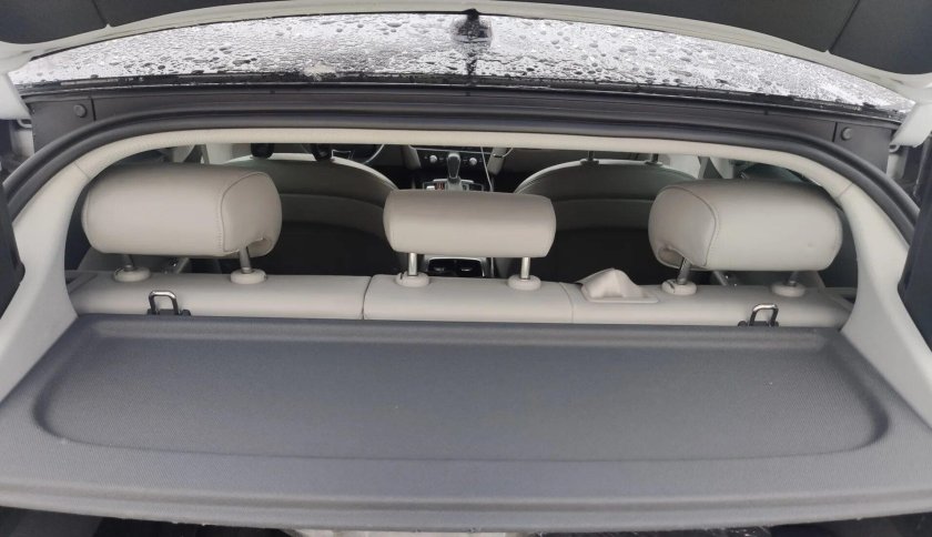 Пластиковая вставка на багажник Ауди а4