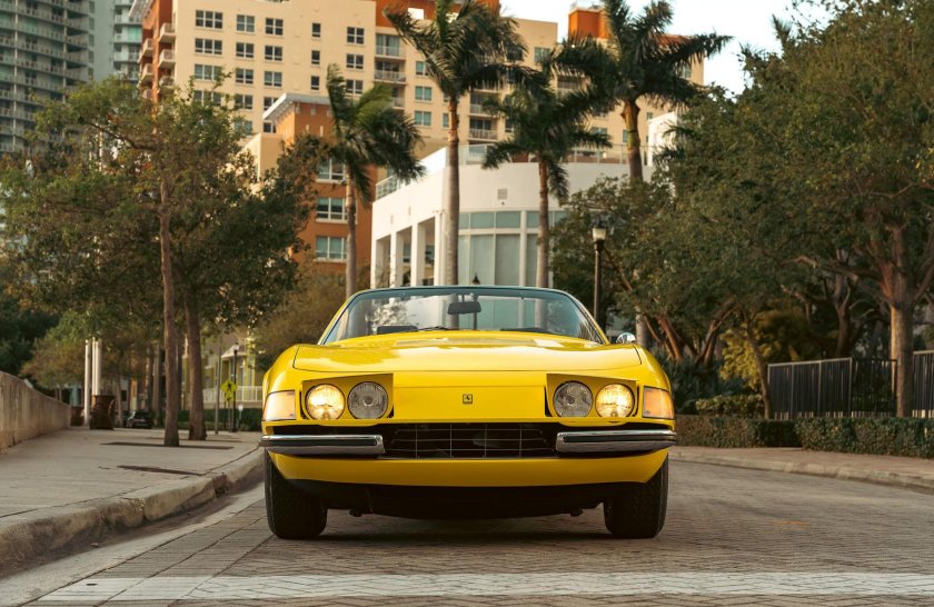 Ferrari 365 gts 4 daytona spider