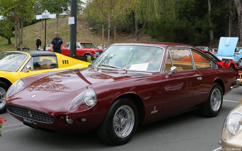 Ferrari 365 gt 2+2