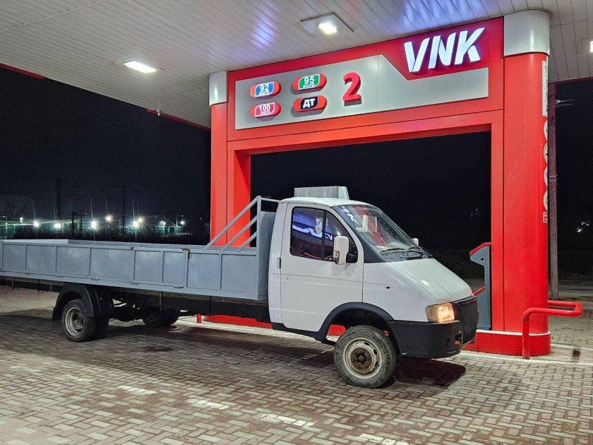 Газ 3302 бортовой