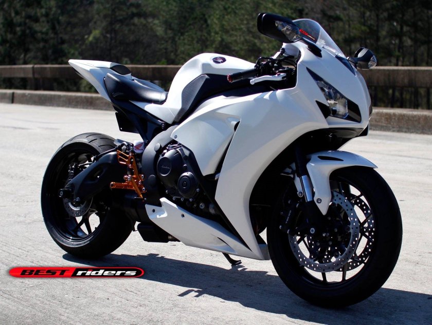 2011 Honda cbr1000rr (Fireblade)