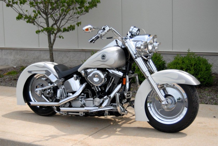 Чоппер мотоцикл Харлей Дэвидсон