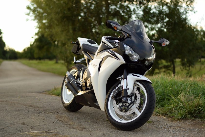 Honda cbr1000rr обои на рабочий стол