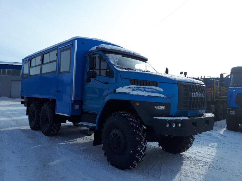 Вахтовый автобус урал некст