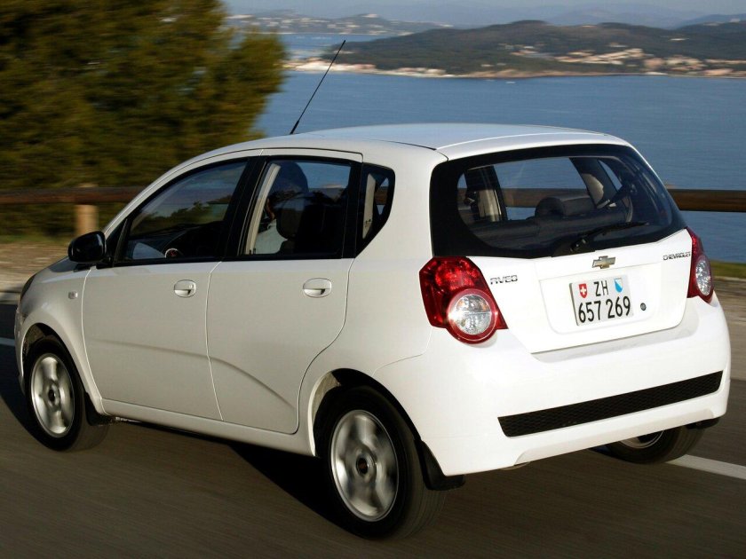 Chevrolet Aveo Hatchback 2012