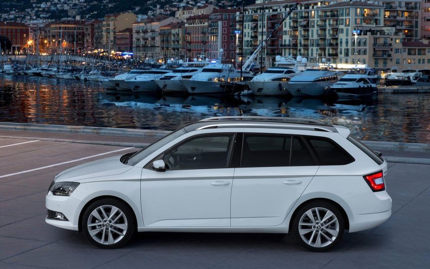 Шкода Фабия Комби 2015