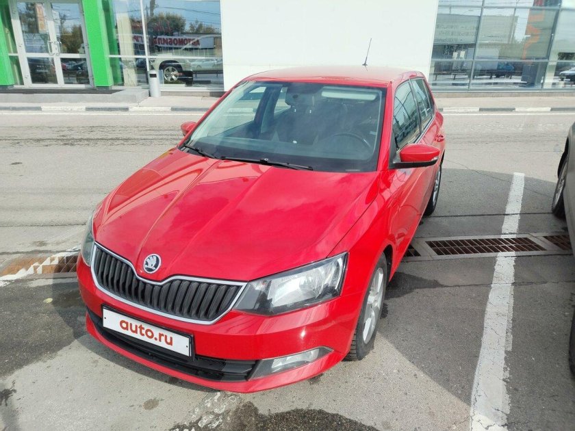 Шкода Рапид 2 красный