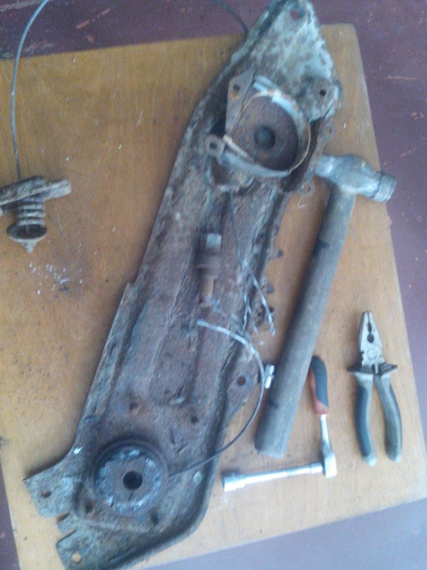 Запаска на Мазда МПВ 2 2001 Г