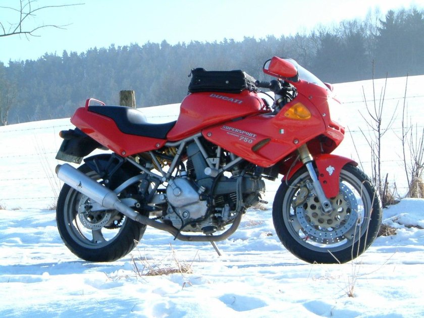Дукати 750 SS
