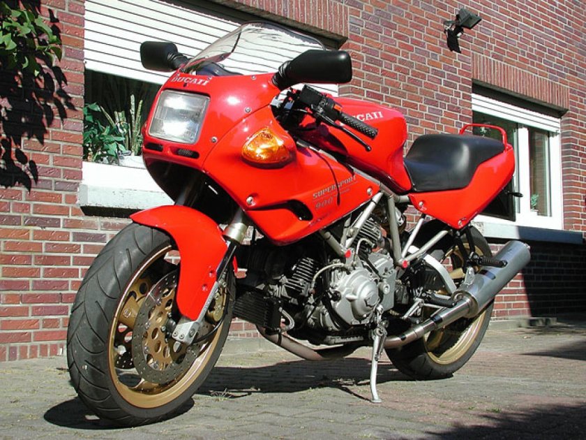 Ducati 900ss