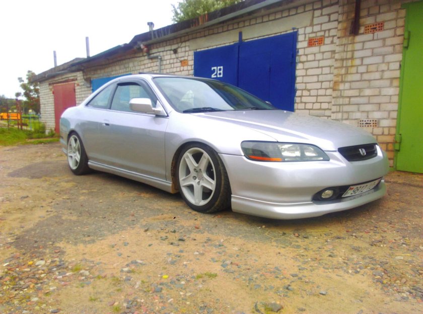 Honda Accord Coupe 6g