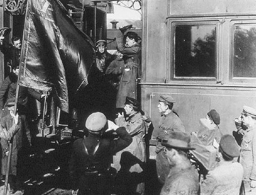 Бронепоезд Троцкого