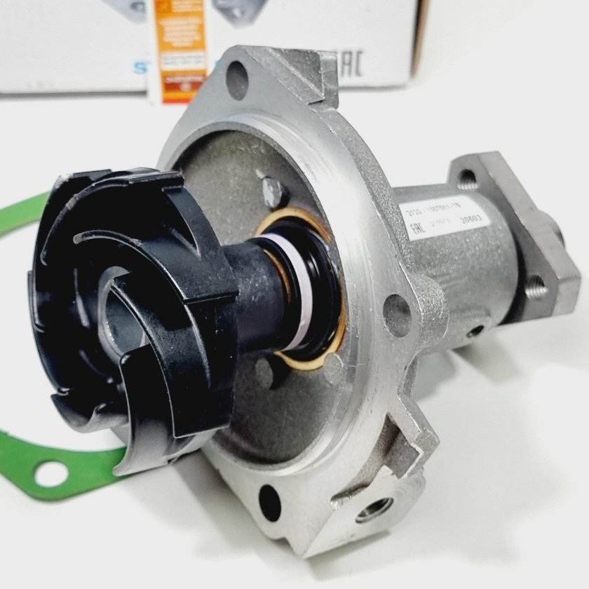 Помпа нива шевроле