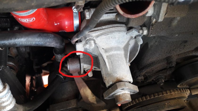 Замена помпы нива шевроле