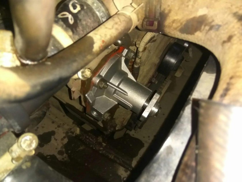 Помпа 2123 Шеви Нива