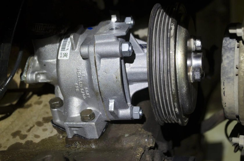 Помпа Шеви Нива