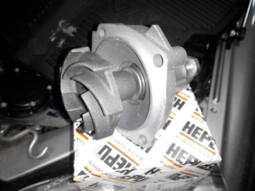 Помпа Хепу Нива Шевроле