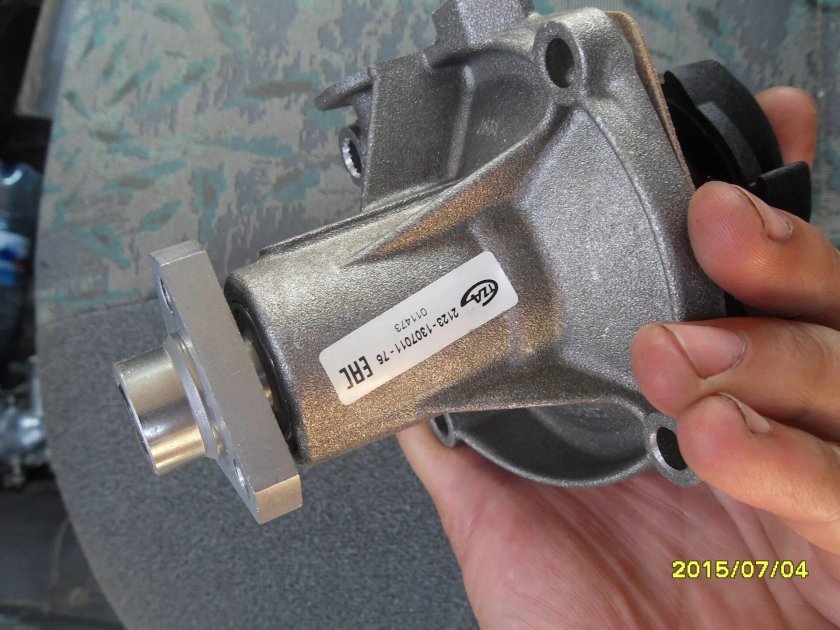 Помпа 2123 Шеви Нива