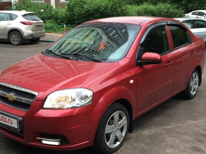 Chevrolet Aveo 2007 красная