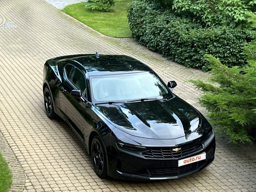Chevrolet camaro черный