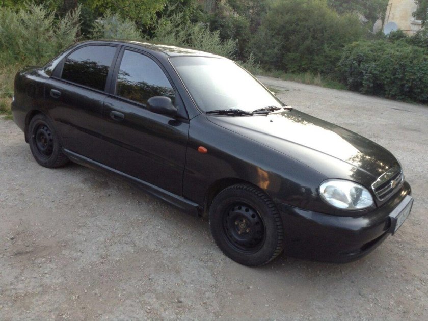 Chevrolet lanos черный