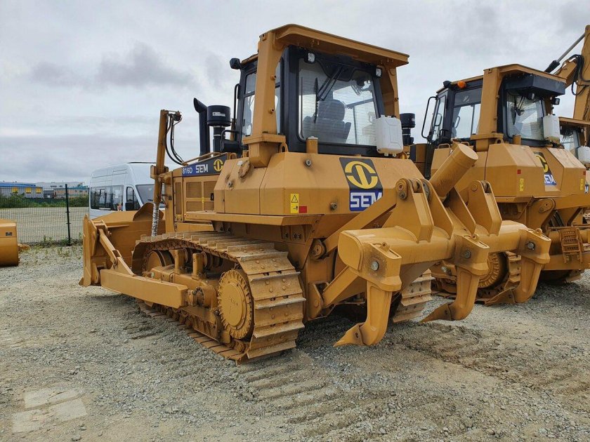 Бульдозер sem 816d