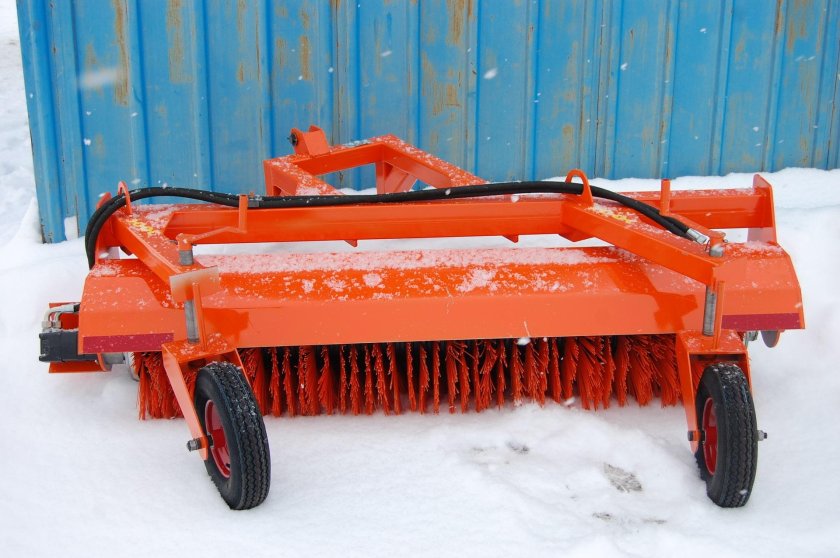 МТЗ-80/92 щеточное оборудование