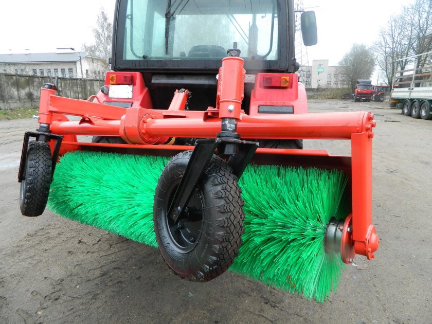 Оборудование щеточное на трактор МТЗ Буран-22