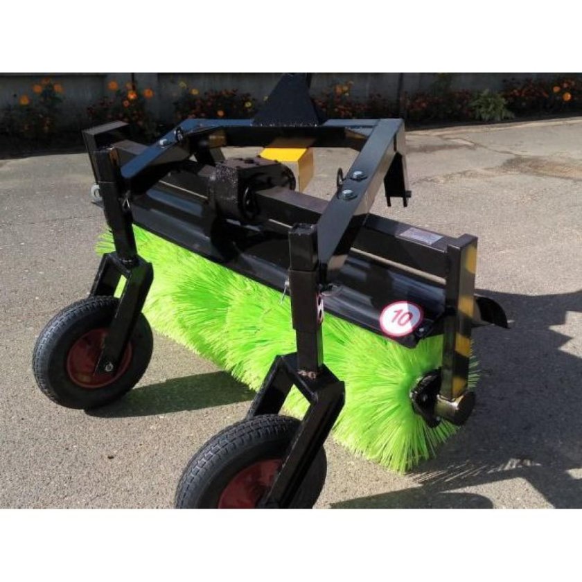 Щетка дорожная иуцл 31.00.000