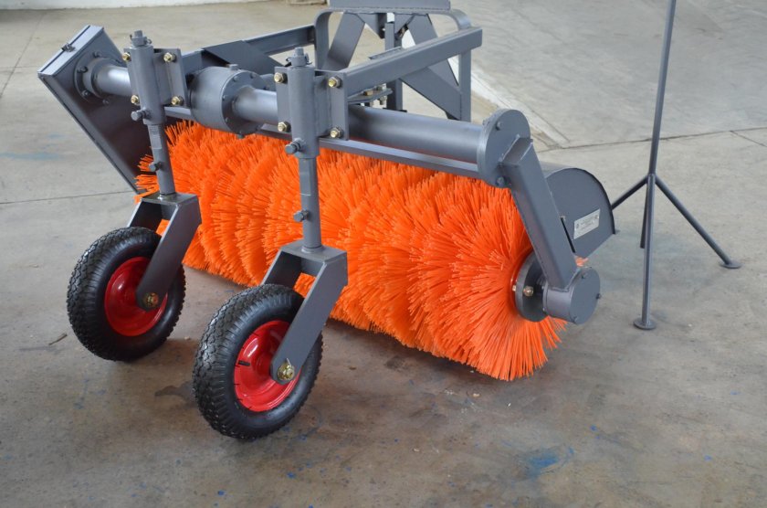 Щетка МКЩ-1.5 для трактора Беларус 320