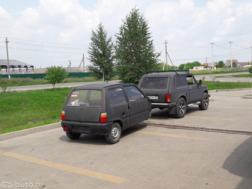 Нива 2121 с прицепом