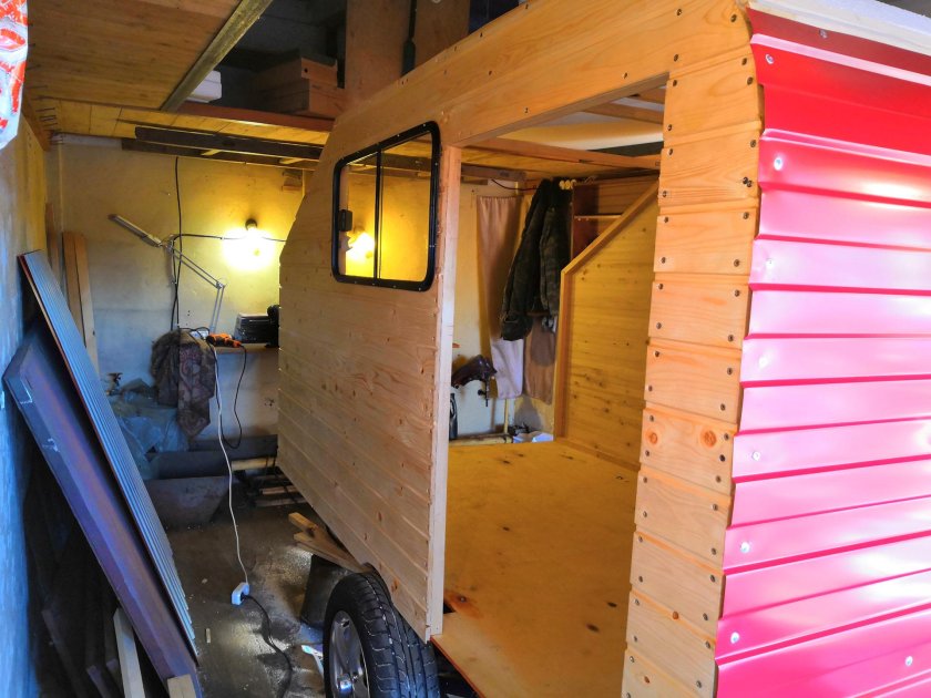 Автодом из прицепа из фанеры