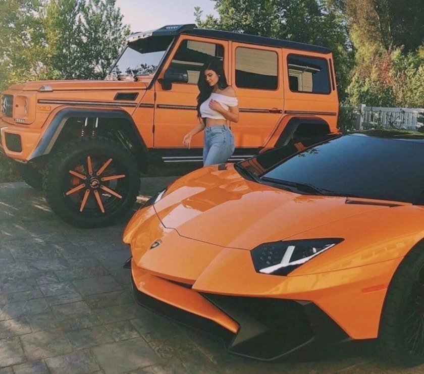 Ламборджини кайли дженнер