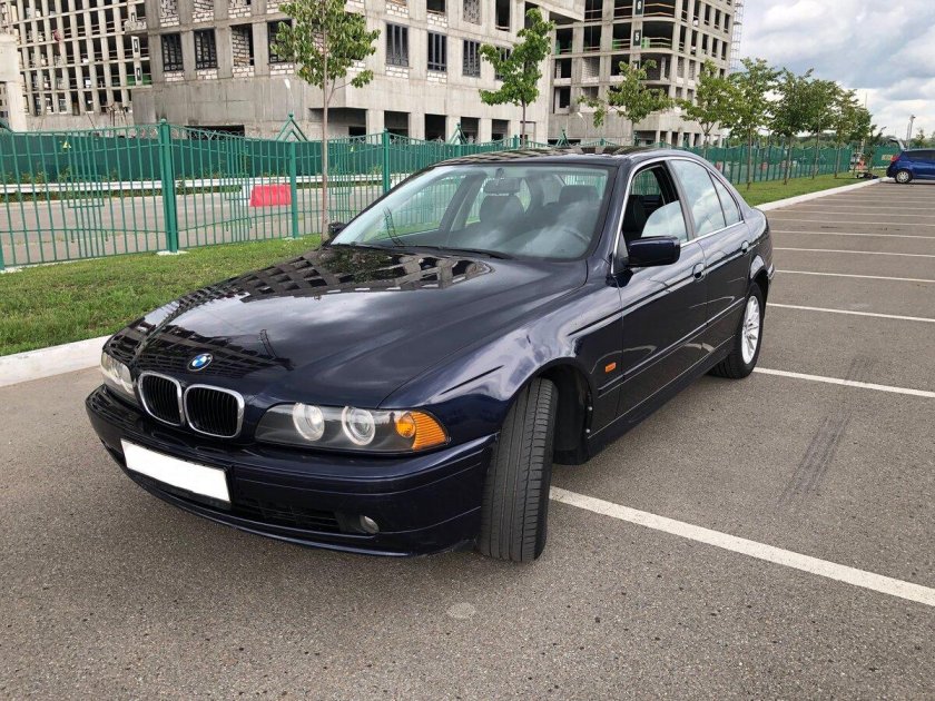 BMW 5 e39 525i