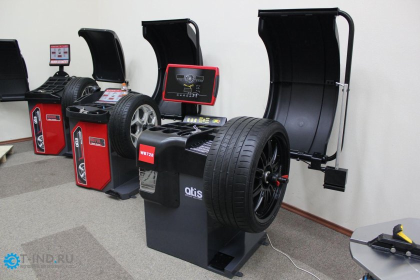 Балансировочный станок Atis WB 728