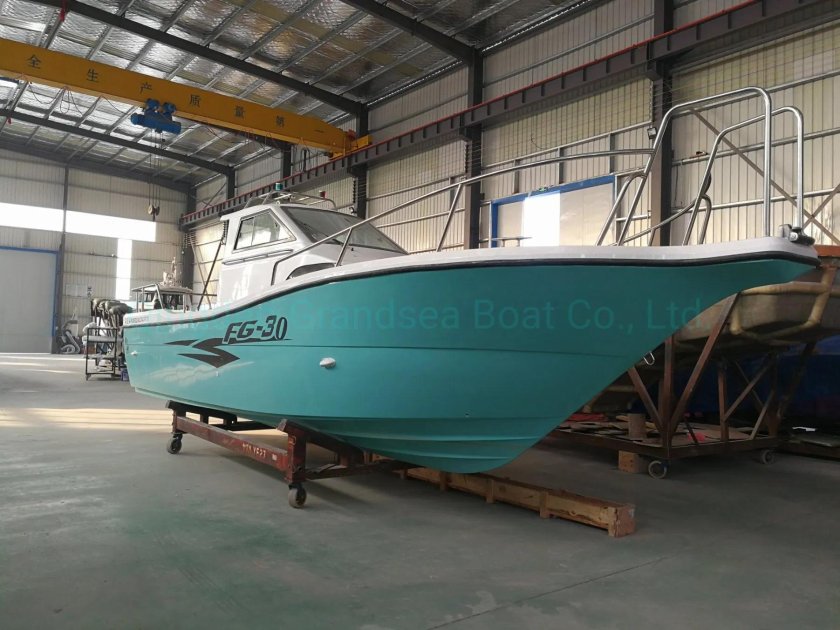 Рыболовная лодка