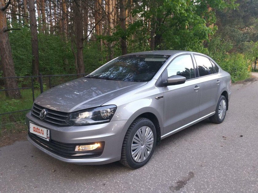 Volkswagen polo sedan 2018
