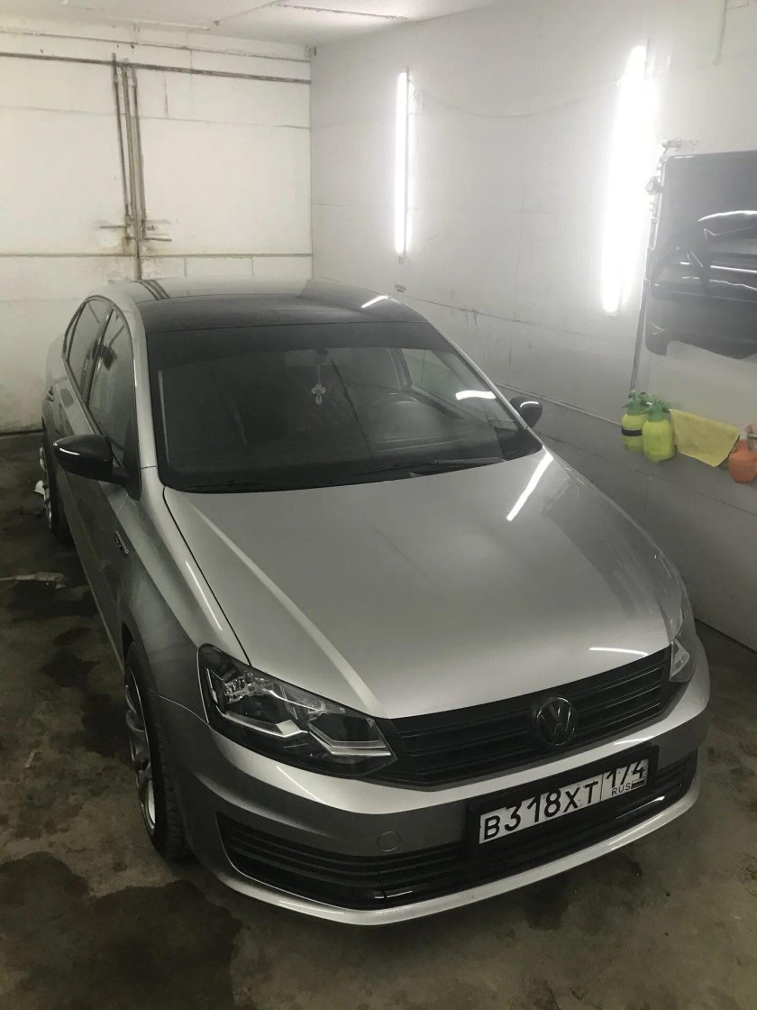 Фольксваген поло седан черная крыша