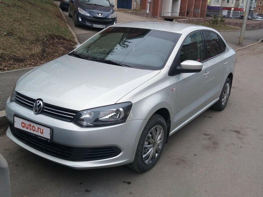 Volkswagen Polo sedan 2011