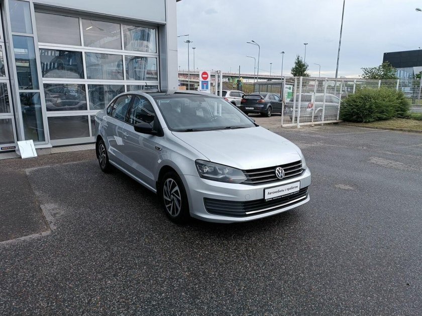 Фольксваген поло 2019 белый