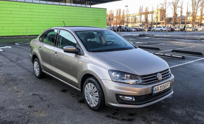 Volkswagen Polo sedan 1