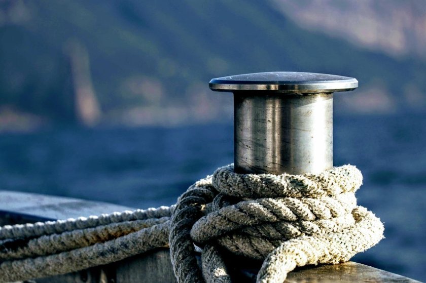 Швартовый Кнехт на причале