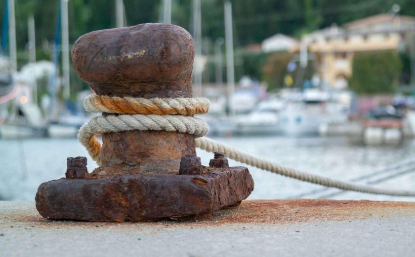 Кнехты швартовые