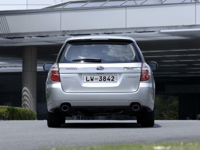 Субару Легаси 2006 универсал