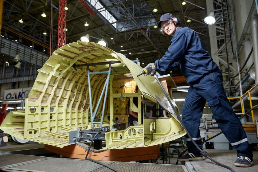 Су 57 на заводе