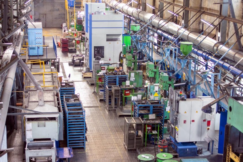 Машиностроительный завод