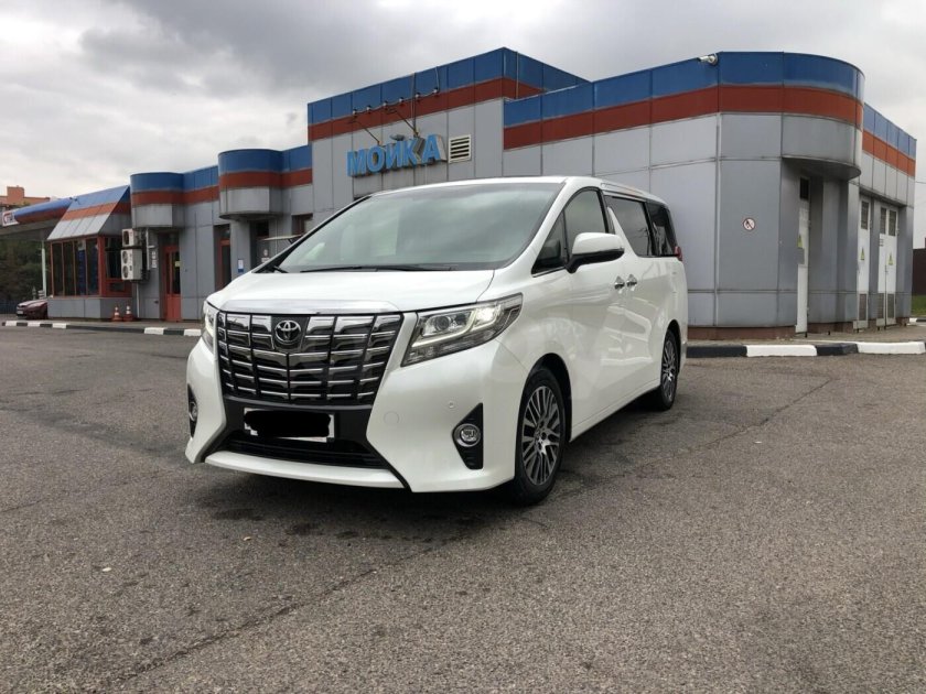Toyota Alphard 2015