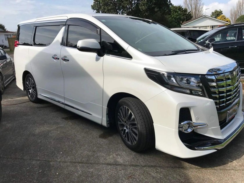 Тойота альфард 2016