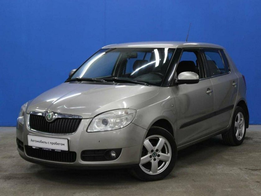 Шкода Фабия 2009 года